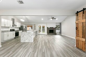 11818 Gravetree St in San Antonio, TX - Building Photo - Building Photo