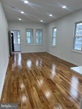 724 Willitts Ave in Audubon, NJ - Foto de edificio - Building Photo