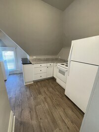 205 E Briggs Ave photo'