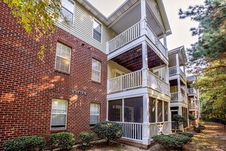 350 Bubble Creek Ct in Fayetteville, NC - Building Photo - Building Photo