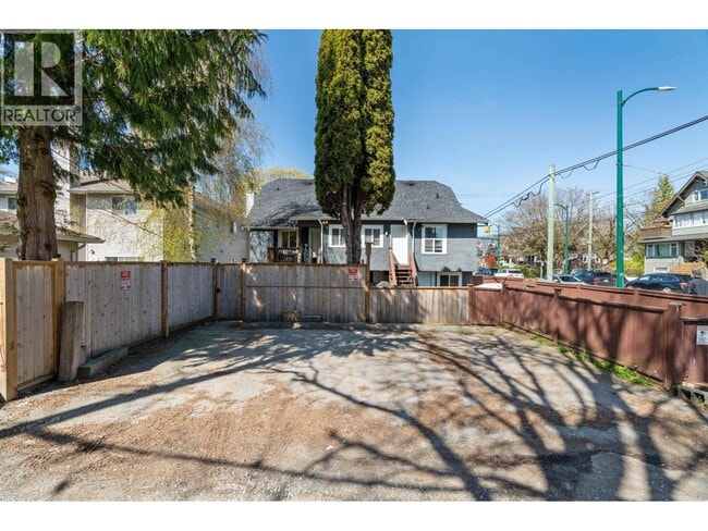 2808 W 6th Ave in Vancouver, BC - Building Photo - Building Photo