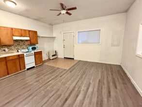 2426 Burtis Ave in North Pole, AK - Building Photo - Building Photo