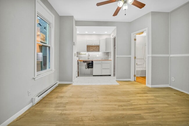 915 S Main St in Waterbury, CT - Building Photo - Building Photo