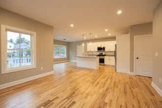 225 Old Towne Rd in Cheshire, CT - Building Photo - Building Photo