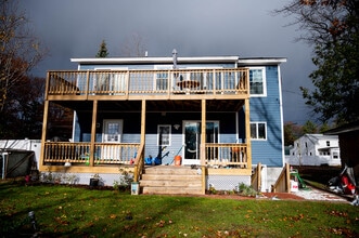 459 River Rd in Colchester, VT - Building Photo - Building Photo