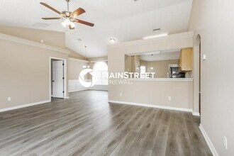 1368 Summerbrook Dr in Middleburg, FL - Building Photo - Building Photo