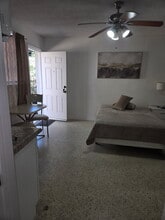 3165 W 2nd Ave, Unit 1 in Hialeah, FL - Building Photo - Building Photo