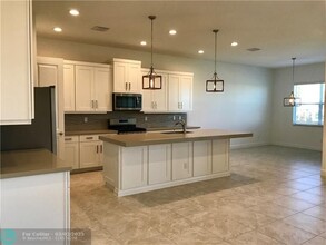 5208 Beland Dr in Wellington, FL - Building Photo - Building Photo