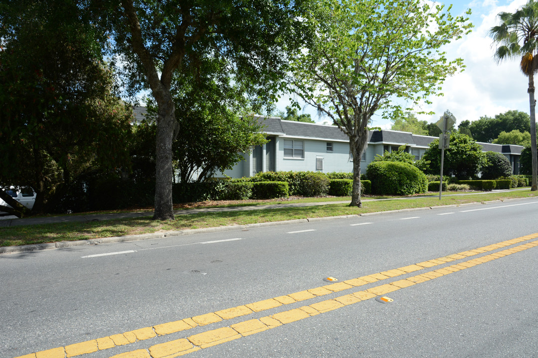 Regency Villas Apartments in Dade City, FL - Foto de edificio