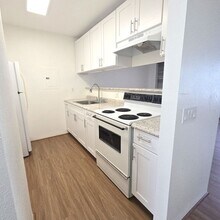 46-261 Kahuhipa St in Kaneohe, HI - Building Photo - Building Photo