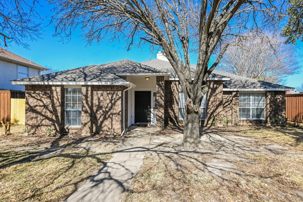 1415 Baker Dr in Cedar Hill, TX - Building Photo