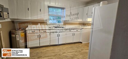 310 W Lafayette St in Dothan, AL - Building Photo - Building Photo
