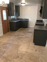 10214 Darby Ave, Unit 1 in Inglewood, CA - Building Photo