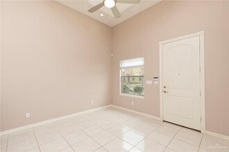 21 Regal Dr in Edinburg, TX - Building Photo - Building Photo