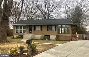 3201 Hessney Dr in Falls Church, VA - Building Photo - Building Photo