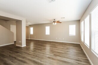 25 Yellow Peak Ave in North Las Vegas, NV - Building Photo - Building Photo