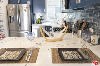 348 Laveta Terrace in Los Angeles, CA - Building Photo - Building Photo