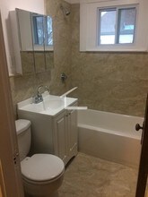 38 Parsons St, Unit 2 in Boston, MA - Foto de edificio - Building Photo