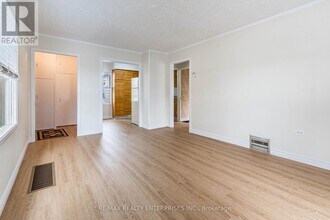 7 Tedder St in Toronto, ON - Building Photo - Building Photo