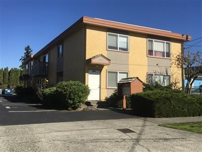 926 N. 95th St in Seattle, WA - Foto de edificio - Building Photo