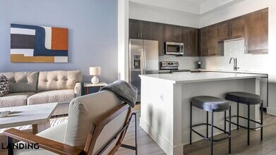 2250 McGregor Blvd, Unit 1103 in Ft. Myers, FL - Foto de edificio - Building Photo