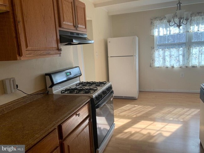 property at 884 College Pkwy