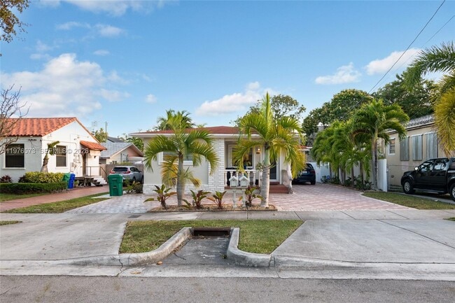 1620 SW 19th St in Miami, FL - Building Photo - Building Photo