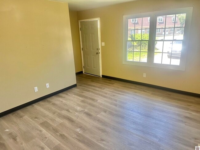 124 Barcelona Ct in Paducah, KY - Building Photo - Building Photo