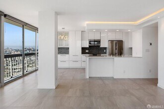 2200 Sacramento St in San Francisco, CA - Building Photo - Building Photo