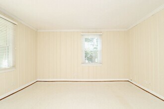 219 Shamrock Rd in Charlottesville, VA - Building Photo - Building Photo