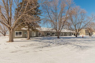 Dakota Village in Finley, ND - Building Photo - Building Photo