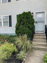 1525 A St SE in Washington, DC - Building Photo - Building Photo