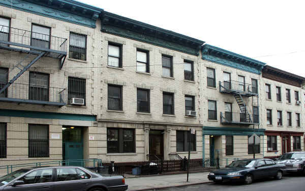 752 Franklin Ave in Brooklyn, NY - Building Photo