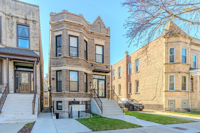 3039 W 19th St in Chicago, IL - Building Photo - Building Photo