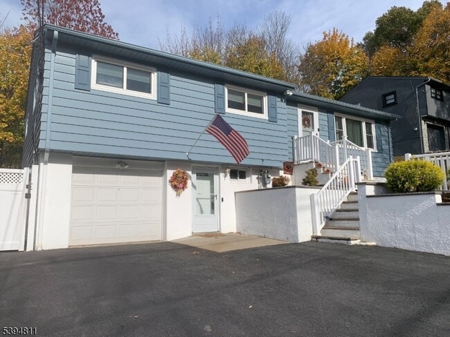 138 Meriline Ave in Woodland Park, NJ - Building Photo - Building Photo