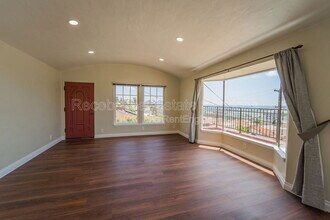 3345 Columbia St in San Diego, CA - Building Photo - Building Photo