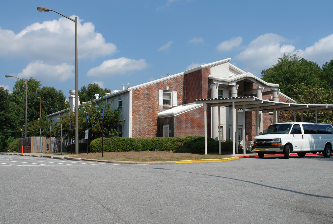 Roswell Neighborhood Senior Center in Roswell, GA - Building Photo