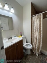 242 NE 39th Ct in Pompano Beach, FL - Building Photo - Building Photo