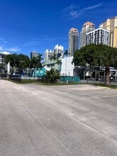 17570 Atlantic Blvd in Sunny Isles Beach, FL - Building Photo - Building Photo