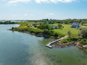 594 River Rd in Westport, MA - Building Photo - Building Photo