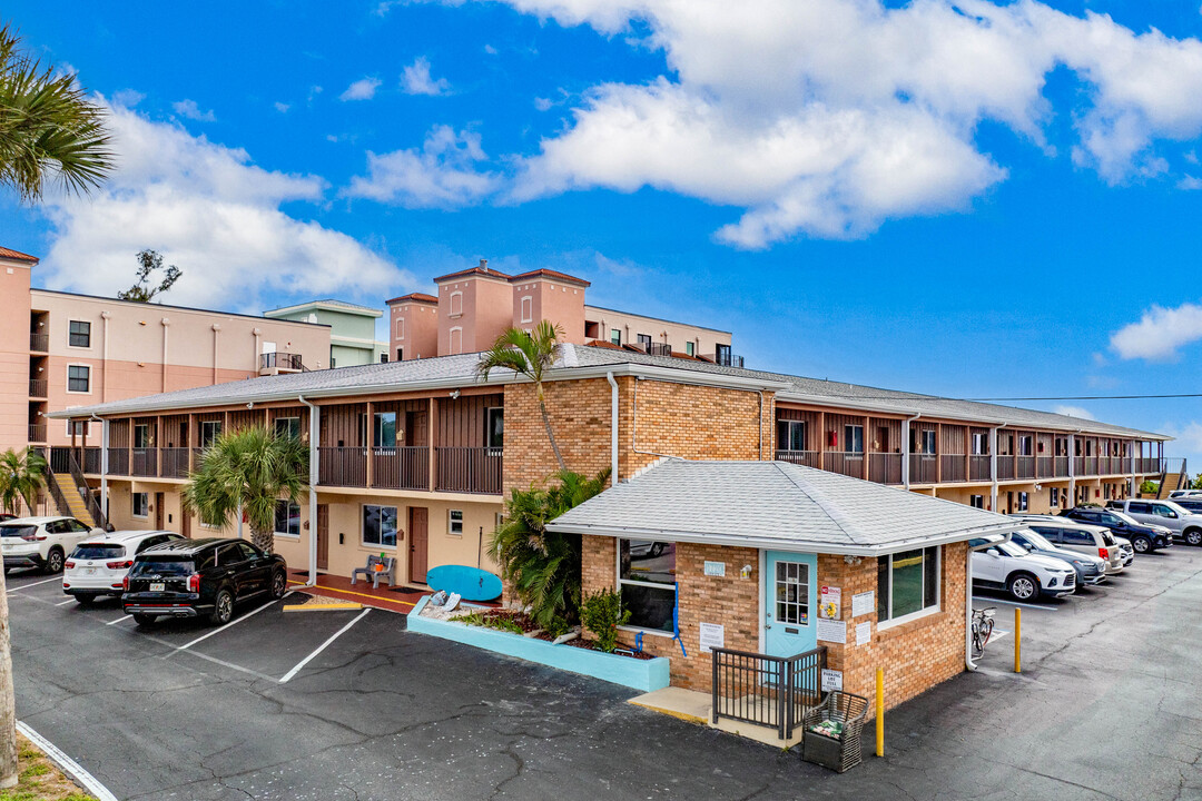 Sea Oats Beach Club in Englewood, FL - Building Photo