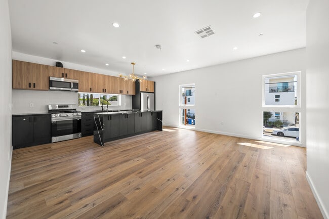 property at 6049 Craner Ave