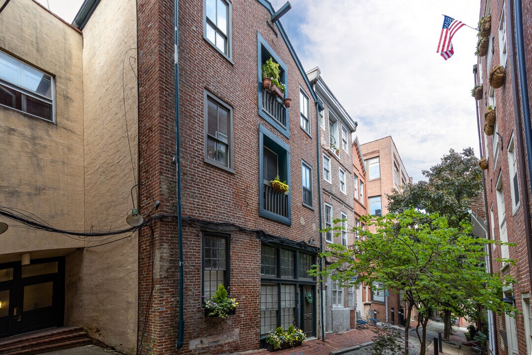 125 Cuthbert St in Philadelphia, PA - Building Photo