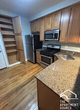 2340 W Granville Ave in Chicago, IL - Building Photo - Building Photo