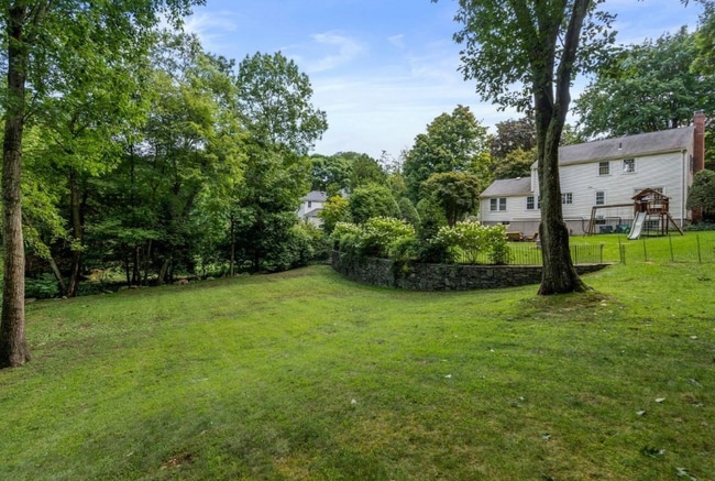 11 Nantucket Rd in Wellesley, MA - Building Photo - Building Photo