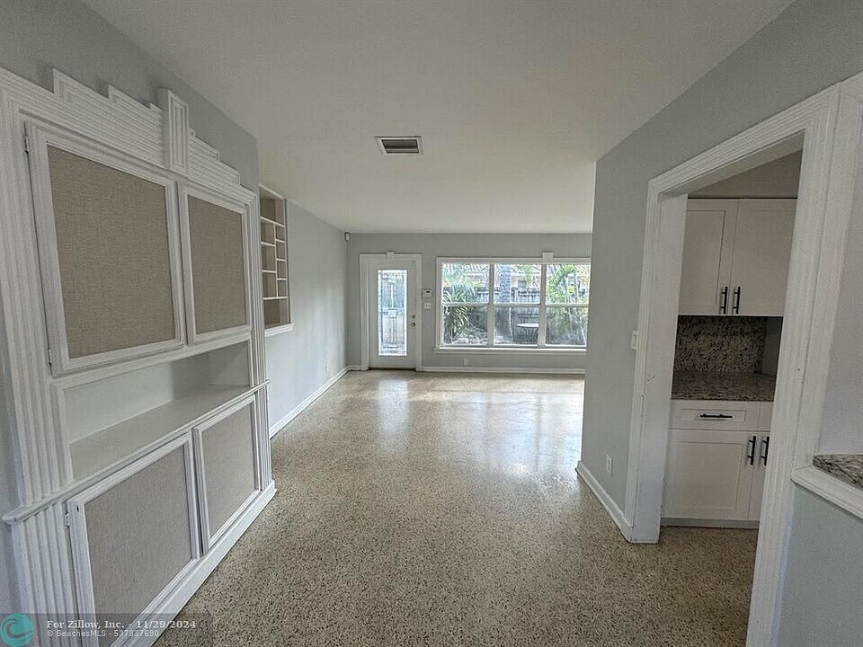 919 NE 11th St in Fort Lauderdale, FL - Building Photo