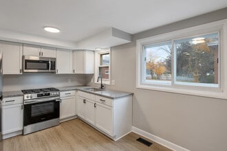 Bellewood Apartments in Syracuse, NY - Building Photo - Building Photo