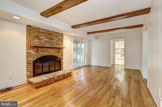 8804 Falls Chapel Way in Potomac, MD - Building Photo - Building Photo