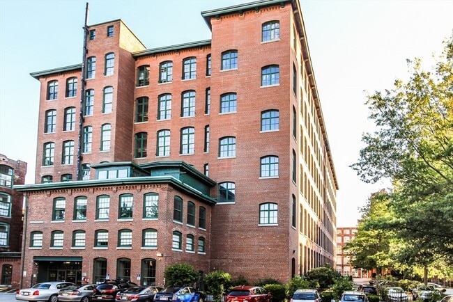 property at 200 Market St