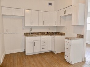3427 NW 5th St in Miami, FL - Building Photo - Building Photo